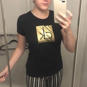 NWT Calvin Klein T-Shirt